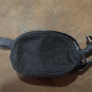 Vera Bradley Black Sherpa Belt Bag